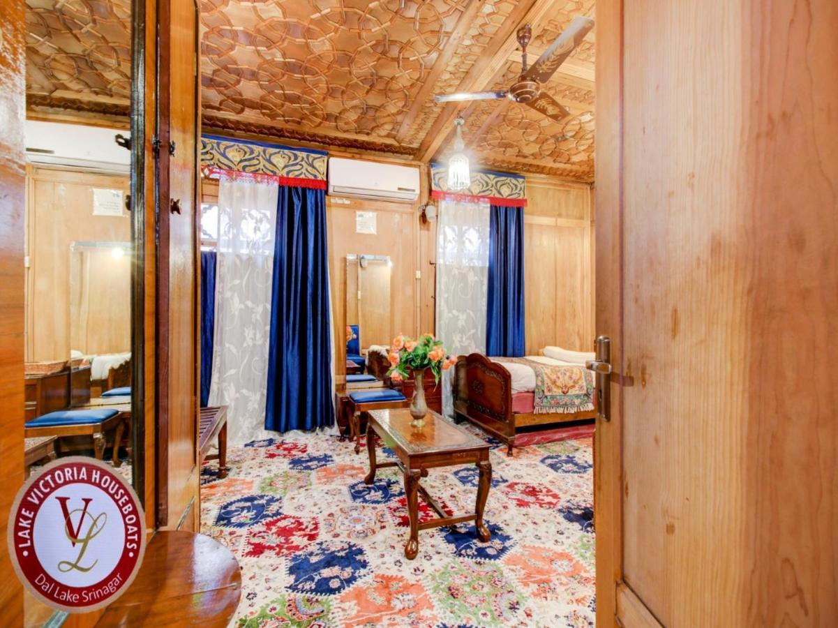 Lake Victoria Houseboats Bed & Breakfast Srinagar  Ngoại thất bức ảnh